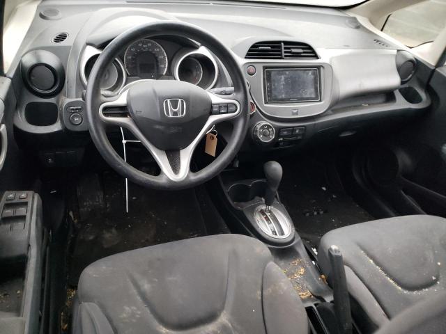 JHMGE8H36DC010399 - 2013 HONDA FIT WHITE photo 8