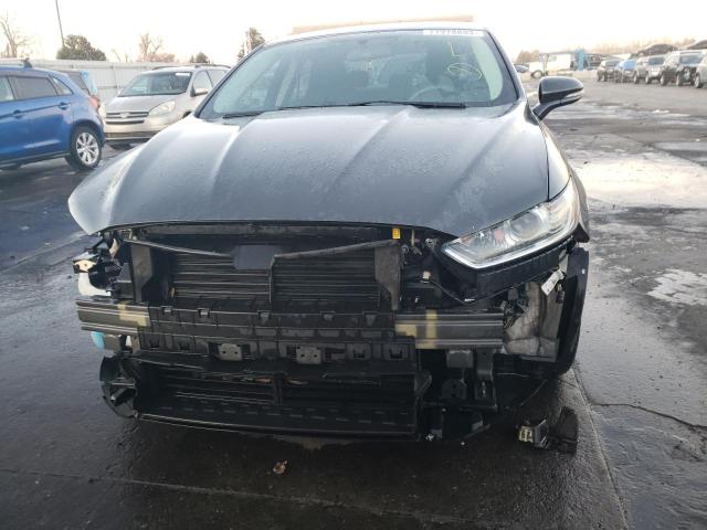 3FA6P0H75FR300638 - 2015 FORD FUSION SE GRAY photo 5