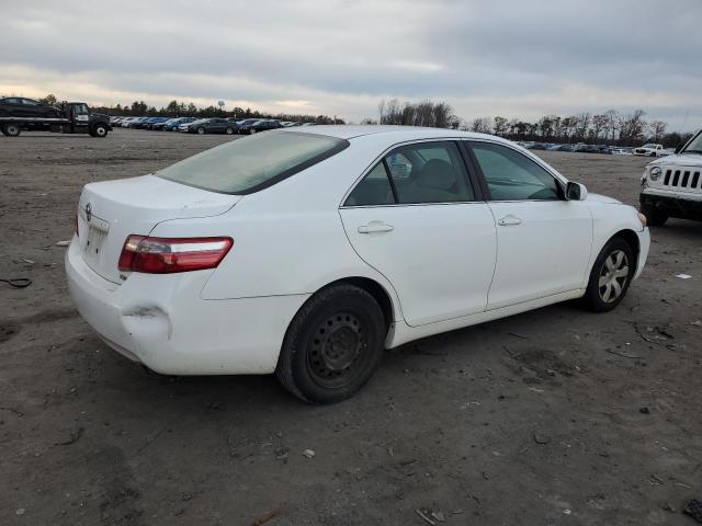 4T1BE46KX7U521090 - 2007 TOYOTA CAMRY CE WHITE photo 3