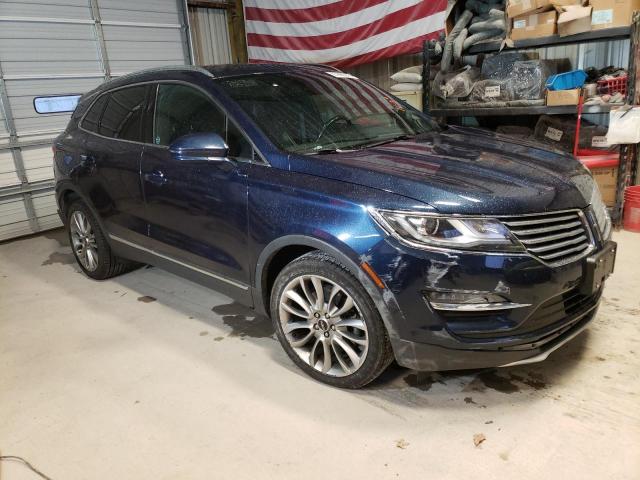 5LMCJ3C96HUL71859 - 2017 LINCOLN MKC RESERVE BLUE photo 4