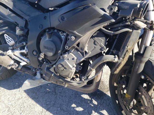 JYARJ06Y84A003385 - 2004 YAMAHA YZFR6 L BLACK photo 7