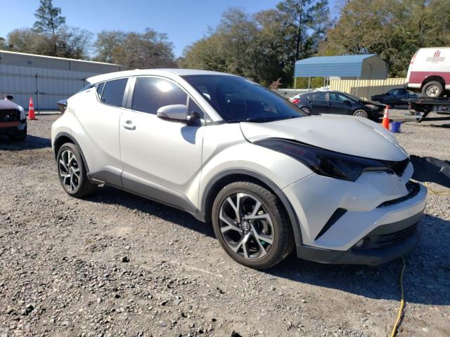 NMTKHMBX4JR059942 - 2018 TOYOTA C-HR XLE WHITE photo 4