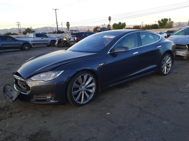 5YJSA1E22FF105686 - 2015 TESLA MODEL S ნაცრისფერი ფოტო 1