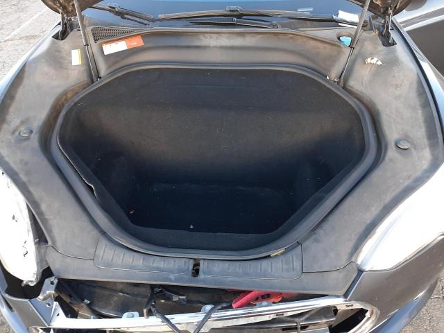 5YJSA1E22FF105686 - 2015 TESLA MODEL S ნაცრისფერი ფოტო 11