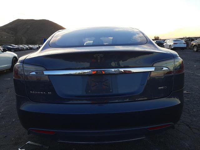 5YJSA1E22FF105686 - 2015 TESLA MODEL S ნაცრისფერი ფოტო 6
