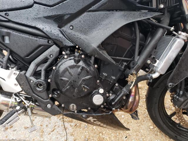 JKAEXEJ1XKDA03843 - 2019 KAWASAKI EX650 J შავი ფოტო 7