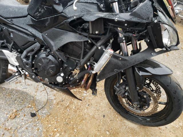 JKAEXEJ1XKDA03843 - 2019 KAWASAKI EX650 J შავი ფოტო 9