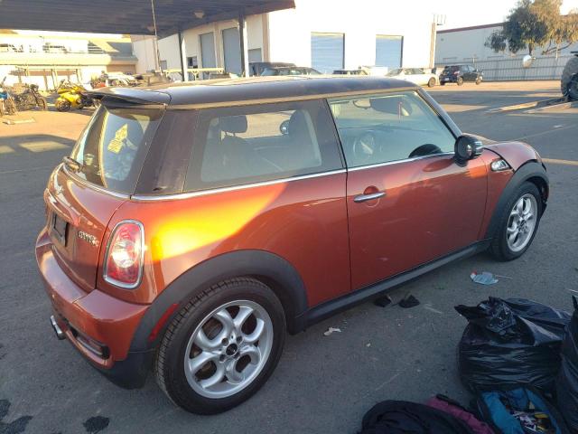 WMWSV3C55BTY22732 - 2011 MINI COOPER S RED photo 3