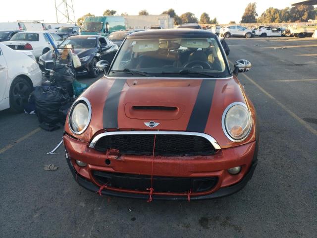 WMWSV3C55BTY22732 - 2011 MINI COOPER S RED photo 5