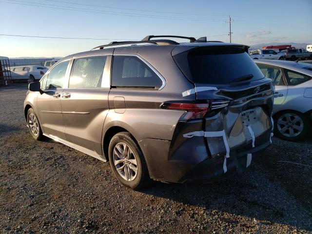 5TDBRKEC6NS116983 - 2022 TOYOTA SIENNA LE GRAY photo 2