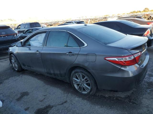 4T1BF1FK4GU122882 - 2016 TOYOTA CAMRY LE GRAY photo 2