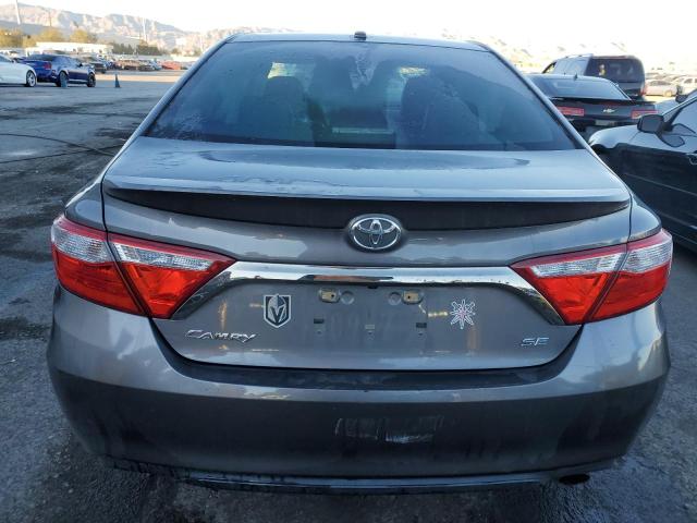 4T1BF1FK4GU122882 - 2016 TOYOTA CAMRY LE GRAY photo 6