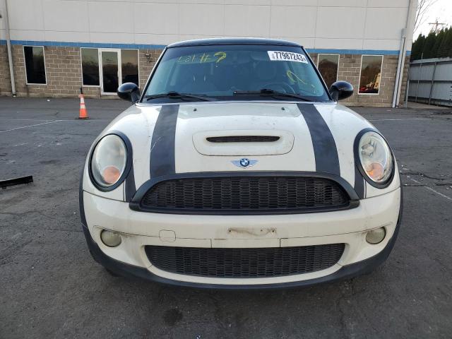 WMWMF73597TT82129 - 2007 MINI COOPER S WHITE photo 5