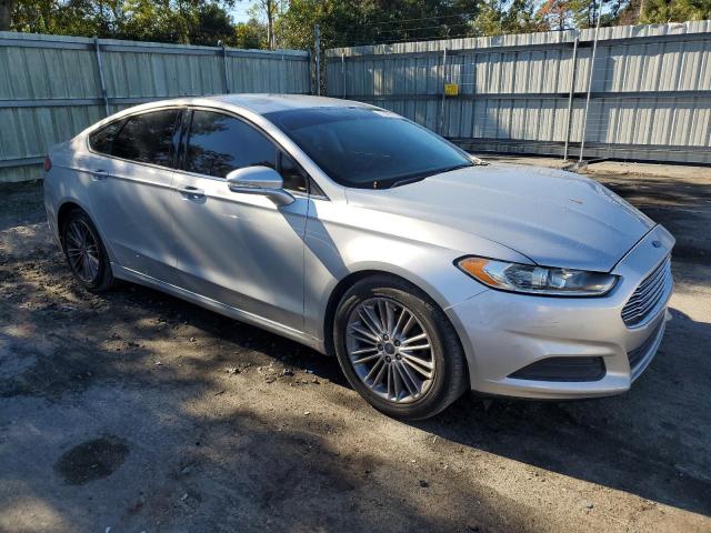 3FA6P0H7XER208617 - 2014 FORD FUSION SE SILVER photo 4