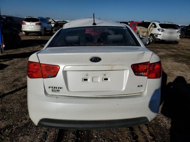 KNAFU4A21D5738403 - 2013 KIA FORTE EX WHITE photo 6