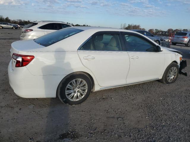 4T1BF1FK0EU421315 - 2014 TOYOTA CAMRY L WHITE photo 3