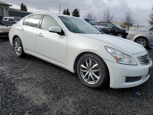 JNKBV61E67M709475 - 2007 INFINITI G35 WHITE photo 4