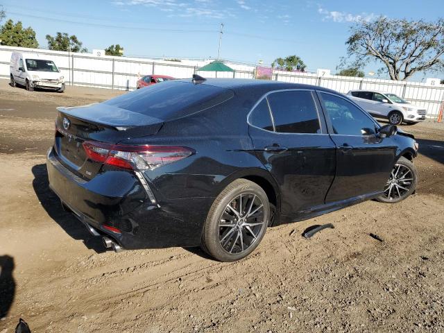 4T1G11AKXRU847014 - 2024 TOYOTA CAMRY SE NIGHT SHADE BLACK photo 3