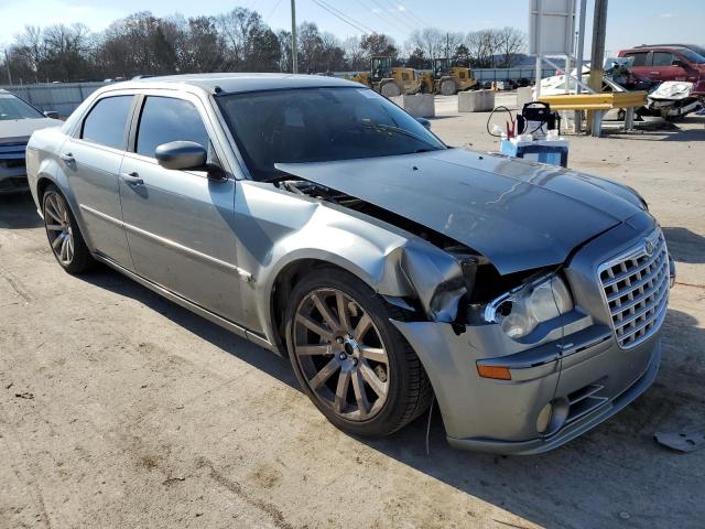 2C3LA73W26H330279 - 2006 CHRYSLER 300C SRT-8 GRAY photo 4