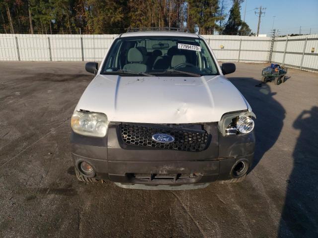 1FMYU93186KB79042 - 2006 FORD ESCAPE XLT WHITE photo 5