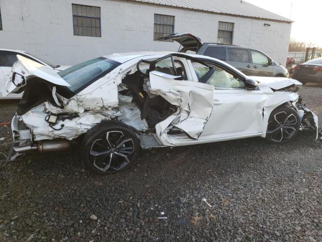 1N4BL4CW5PN383637 - 2023 NISSAN ALTIMA SR WHITE photo 3