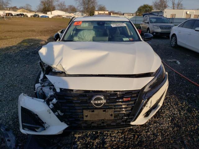 1N4BL4CW5PN383637 - 2023 NISSAN ALTIMA SR WHITE photo 5