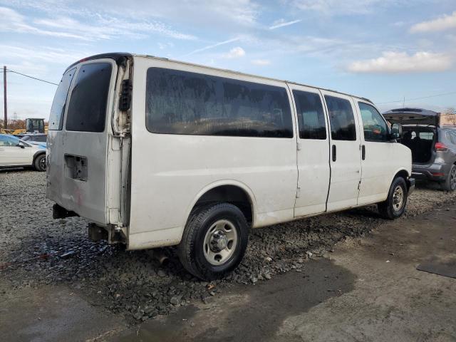 1GAZGPFG0G1238802 - 2016 CHEVROLET EXPRESS G3 LT WHITE photo 3