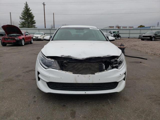 5XXGT4L35GG084036 - 2016 KIA OPTIMA LX WHITE photo 5