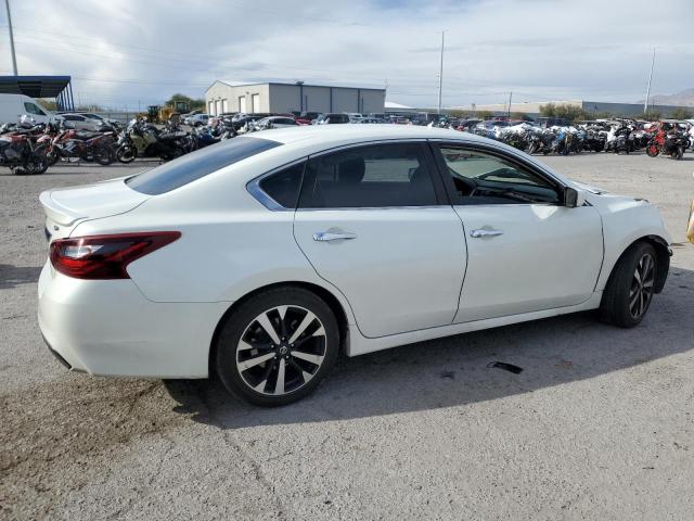 1N4AL3AP3JC111432 - 2018 NISSAN ALTIMA 2.5 WHITE photo 3