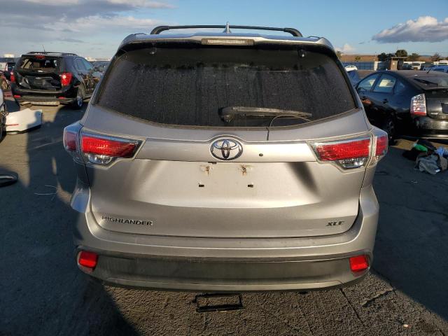 5TDKKRFH3FS074488 - 2015 TOYOTA HIGHLANDER XLE SILVER photo 6