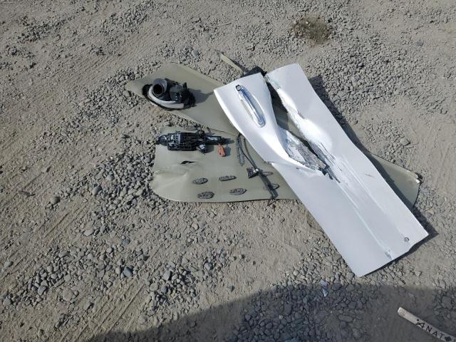 1GYS4KKJ0JR356583 - 2018 CADILLAC ESCALADE ESV PLATINUM თეთრი ფოტო 13