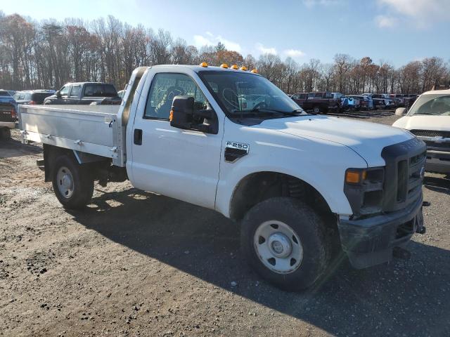 1FTNF21528ED46608 - 2008 FORD F250 SUPER DUTY WHITE photo 4