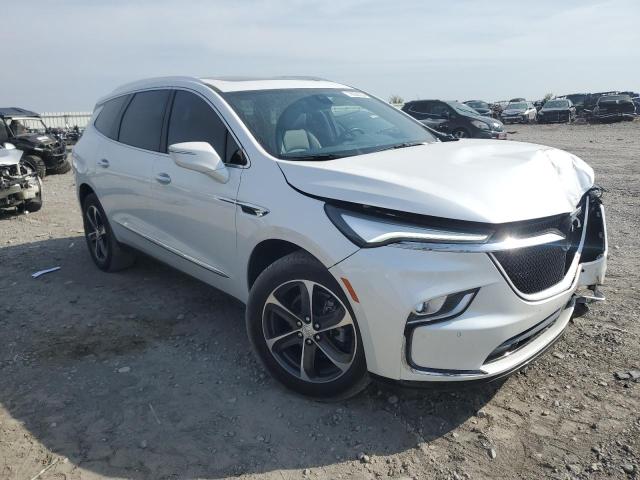 5GAERBKW8NJ127641 - 2022 BUICK ENCLAVE ESSENCE 白色 照片 4