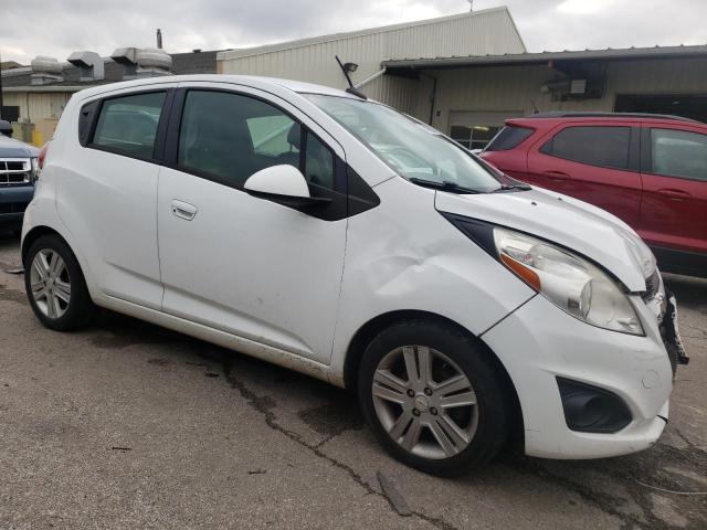 KL8CD6S98EC510823 - 2014 CHEVROLET SPARK 1LT WHITE photo 4