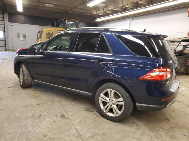4JGDA5HB6EA370089 - 2014 MERCEDES-BENZ ML 350 4MATIC BLUE photo 2