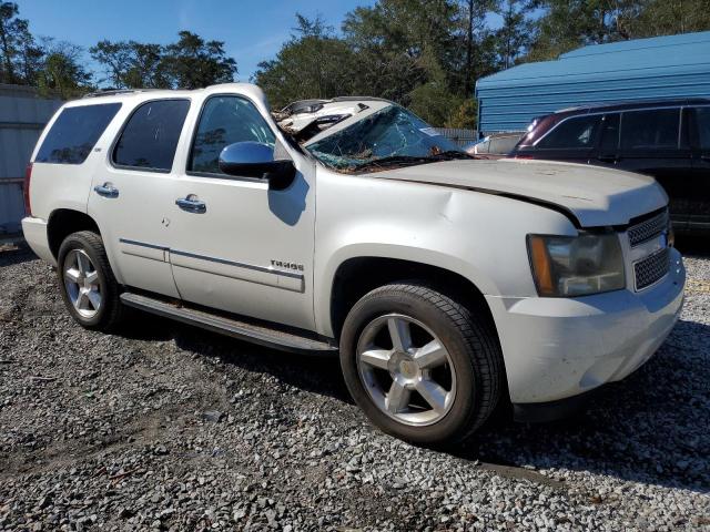 1GNSKBE02DR295361 - 2013 CHEVROLET TAHOE K1500 LT WHITE photo 4