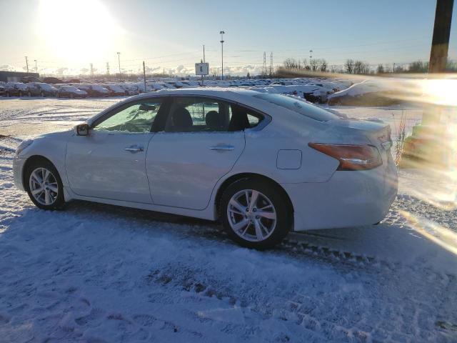 1N4AL3AP3DN431276 - 2013 NISSAN ALTIMA 2.5 WHITE photo 2