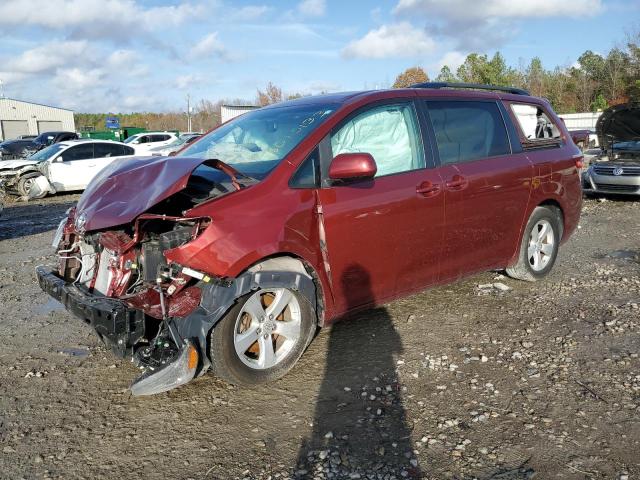 5TDKZ3DC3HS823566 - 2017 TOYOTA SIENNA LE MAROON photo 1