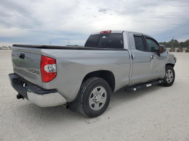 5TFRY5F16JX242538 - 2018 TOYOTA TUNDRA DOUBLE CAB SR/SR5 SILVER photo 3