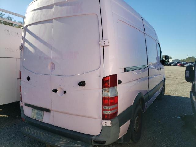 WD3PE7CC9D5726960 - 2013 MERCEDES-BENZ SPRINTER 2500 PINK photo 3