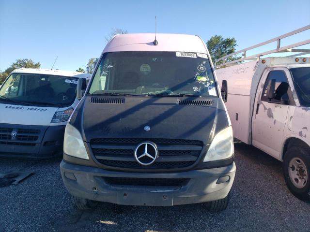 WD3PE7CC9D5726960 - 2013 MERCEDES-BENZ SPRINTER 2500 PINK photo 5