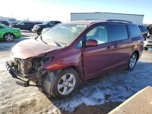 5TDKK3DC0CS213797 - 2012 TOYOTA SIENNA LE RED photo 1