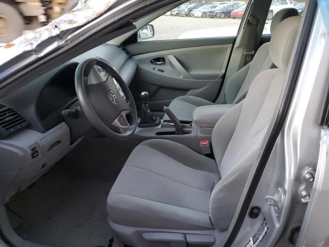 4T1BF3EK2AU66462 - 2010 TOYOTA CAMRY BASE SILVER photo 7