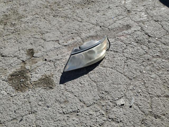 1G4GE5ED2BF392693 - 2011 BUICK LACROSSE CXS WHITE photo 12