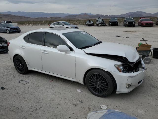 JTHBK262382066709 - 2008 LEXUS IS 250 WHITE photo 4