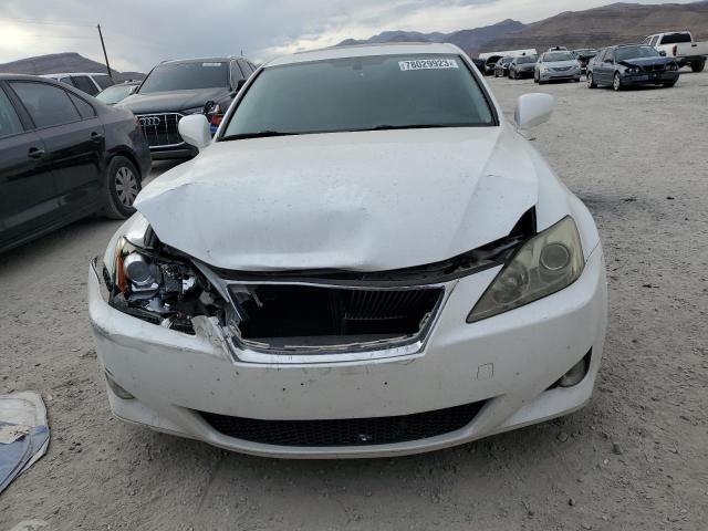 JTHBK262382066709 - 2008 LEXUS IS 250 WHITE photo 5