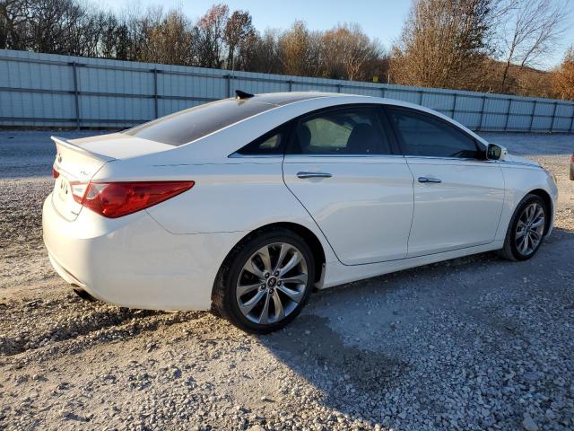 5NPEC4AB9CH444084 - 2012 HYUNDAI SONATA SE WHITE photo 3