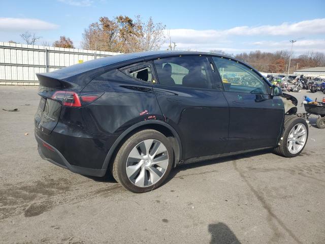 5YJYGDEEXMF259547 - 2021 TESLA MODEL Y BLACK photo 3