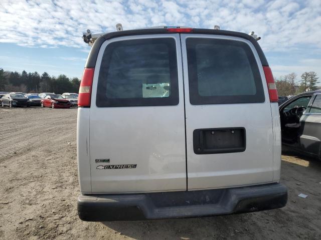 1GCZGFBA9A1184104 - 2010 CHEVROLET EXPRESS G2 SILVER photo 6