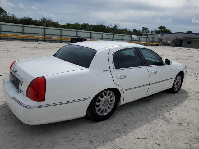 1LNHM81V06Y651294 - 2006 LINCOLN TOWN CAR SIGNATURE WHITE photo 3